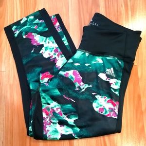 Adidas Women's Activewear  Legging Capris - Size S